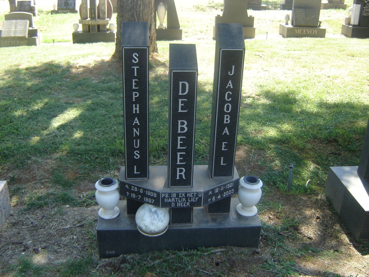 BEER Stephanus L., de 1909-1987 &amp; Jacoba E.L. 1921-2003