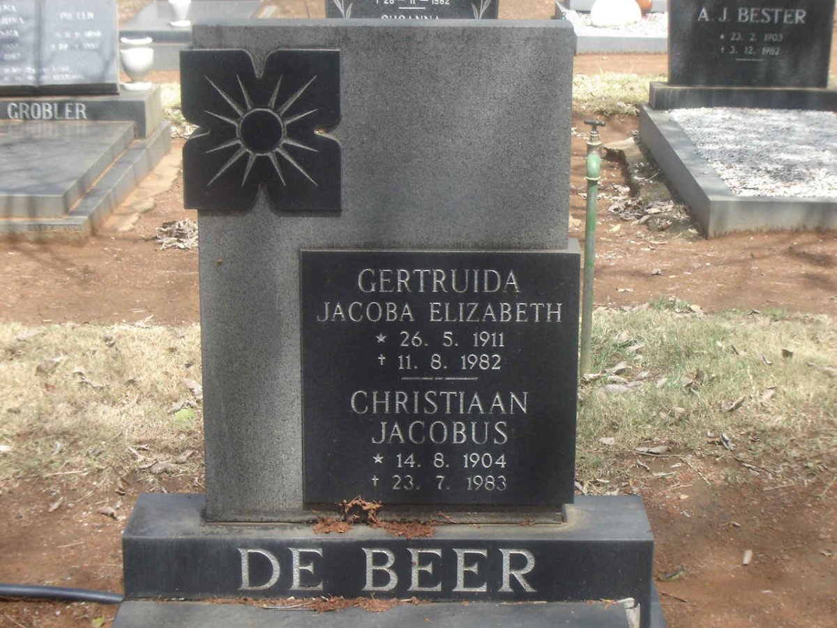 BEER Christiaan Jacobus, de  1904-1983 &amp; Gertruida Jacoba Elizabeth 1911-1982 
