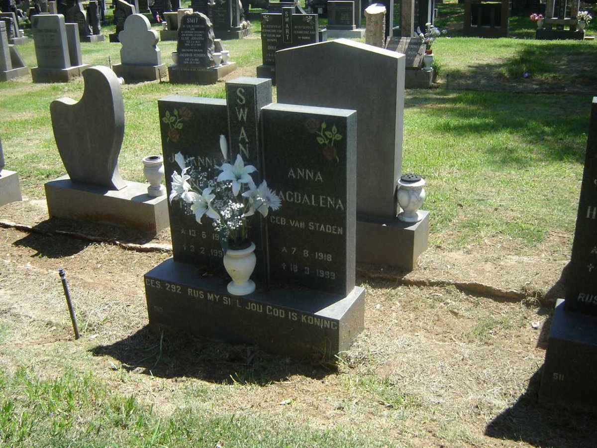 SWANEPOEL Johannes Jacobus Petrus 1912-1990 &amp; Anna Magdalena VAN STADEN 1918-1999