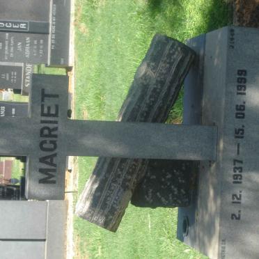 ? Magriet 1937-1999