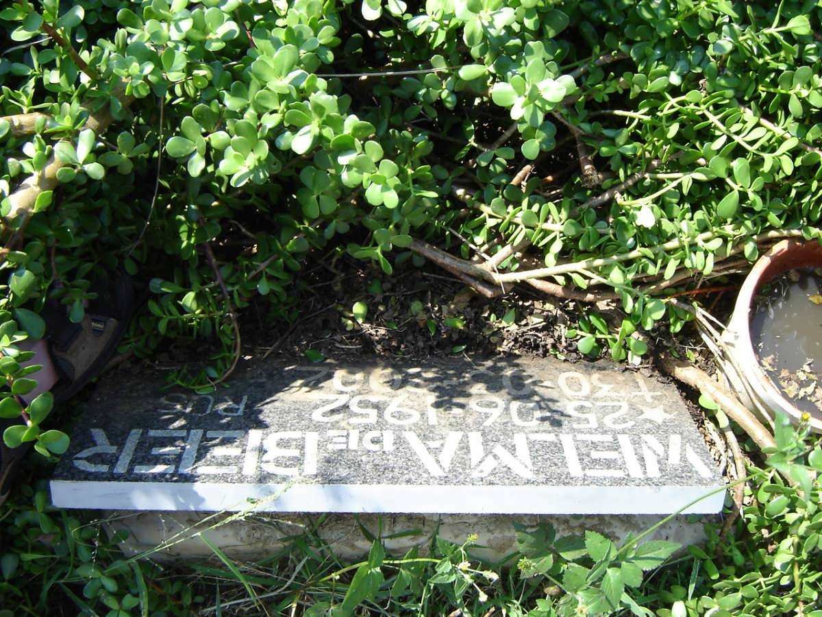BEER Welma, de 1952-2002