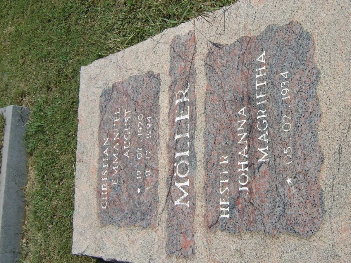 MOLLER Christiaan Emmanuel 1920-1994 &amp; Hester Johanna Magrietha 1934-