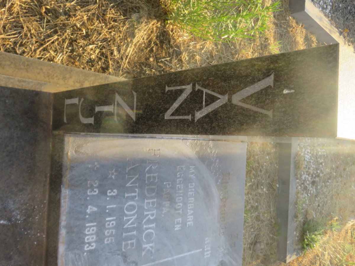 ZIJL Frederick Antonie, van 1955-1983 &amp; Isabella Elizabeth Probert 1956-2009