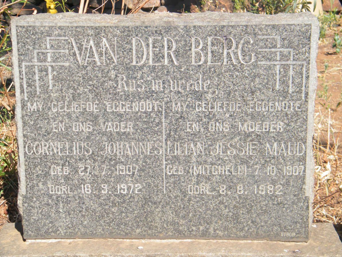 BERG Cornelius Johannes, van der 1907-1972 &amp; Lilian Jessie Maud MITCHELL 1907-1982