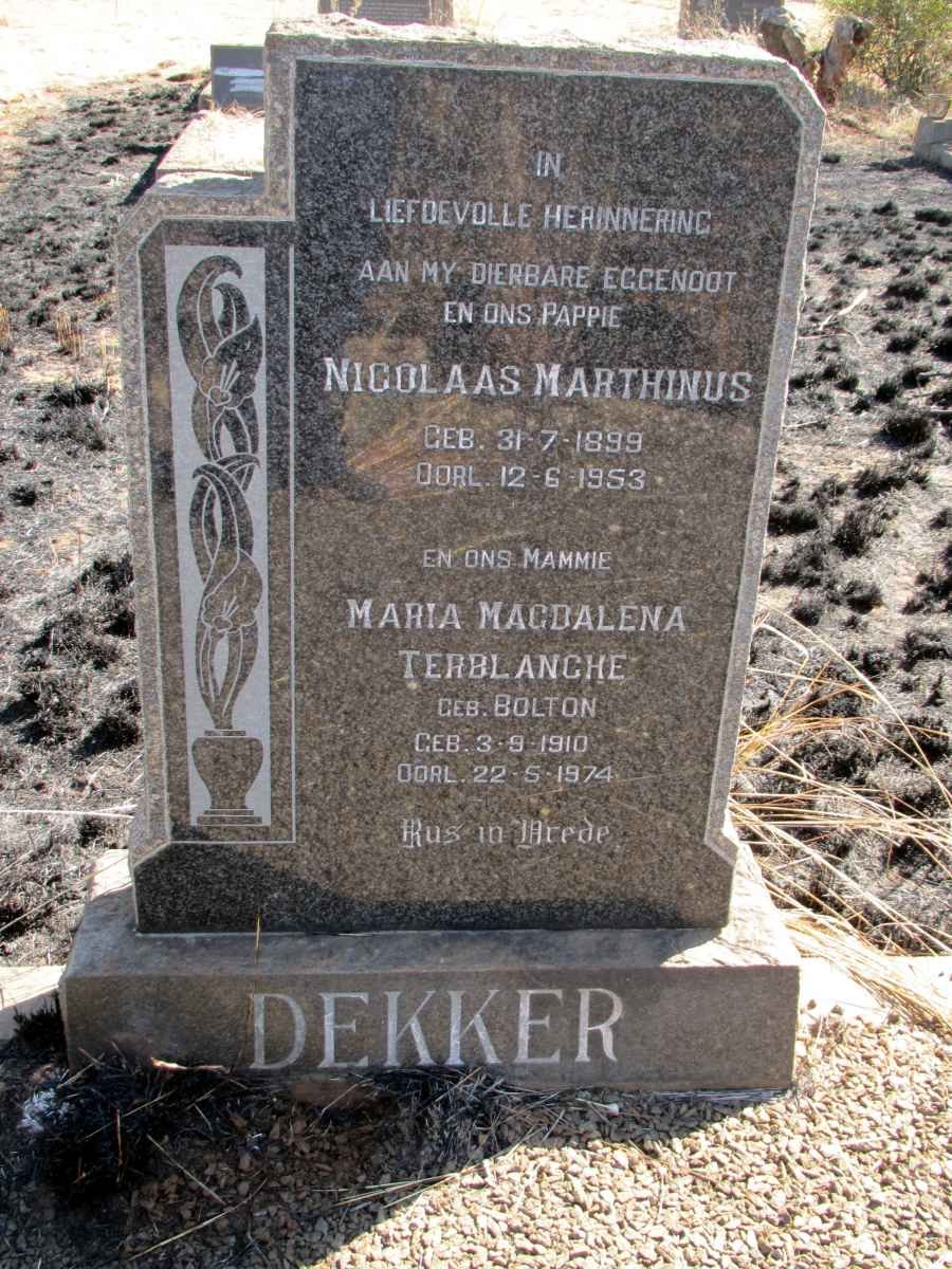 DEKKER Nicolaas Marthinus 1899-1953 &amp; Maria Magdalena BOLTON 1910-1974