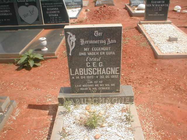LABUSCHAGNE C.E.G. 1923-1992