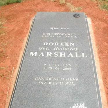 MARSHALL Doreen nee HOLLOWAY 1925-2004