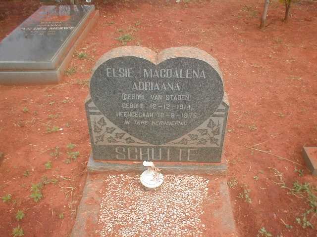 SCHUTTE Elsie Magdalena Adriaana geb. VAN STADEN 1914-1975