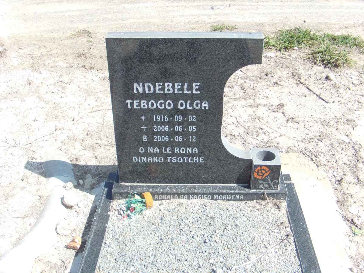 NDEBELE Tebogo Olga 1916-2006