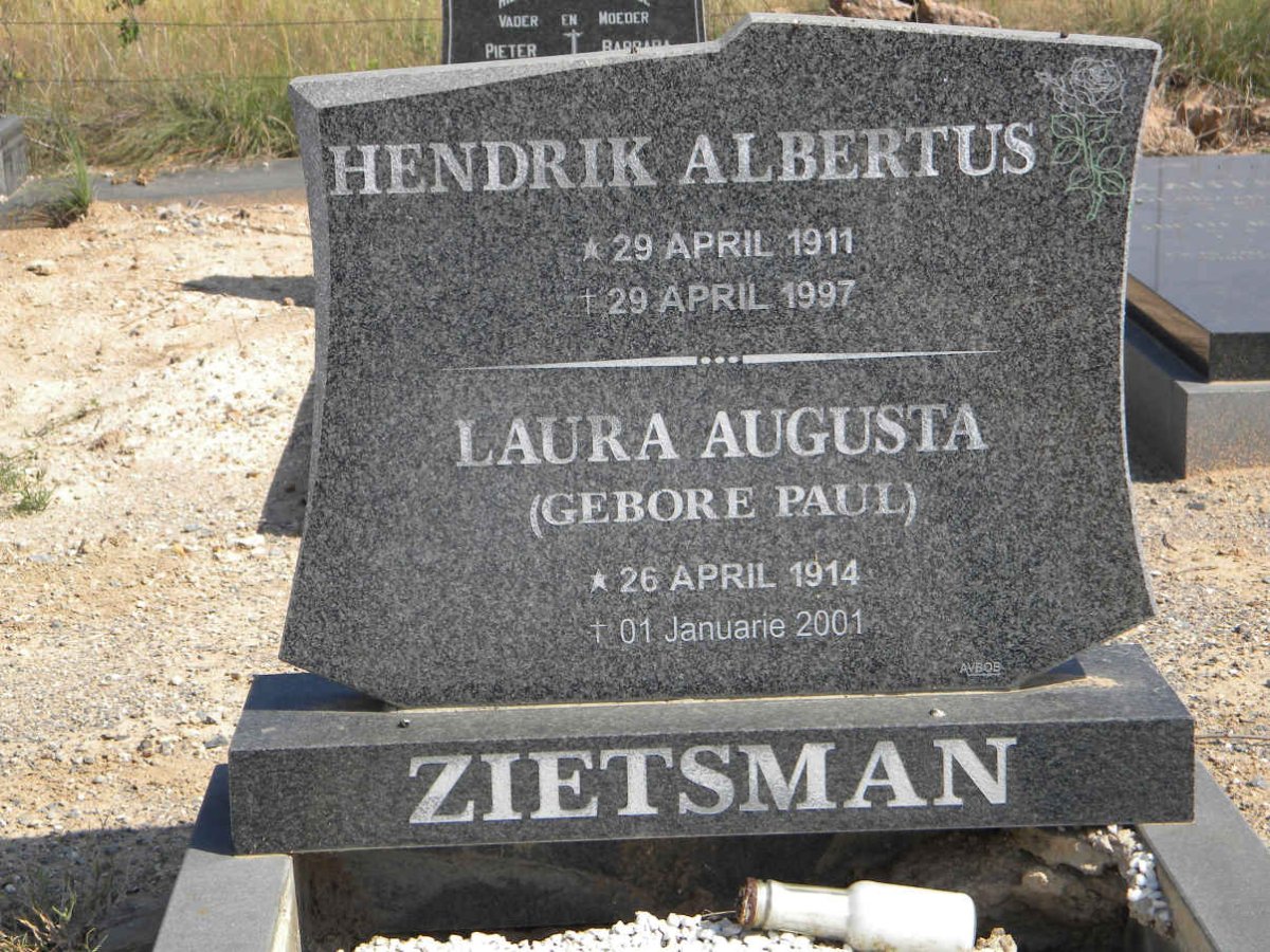 ZIETSMAN Hendrik Albertus 1911-1997 &amp; Laura Augusta PAUL 1914-2001
