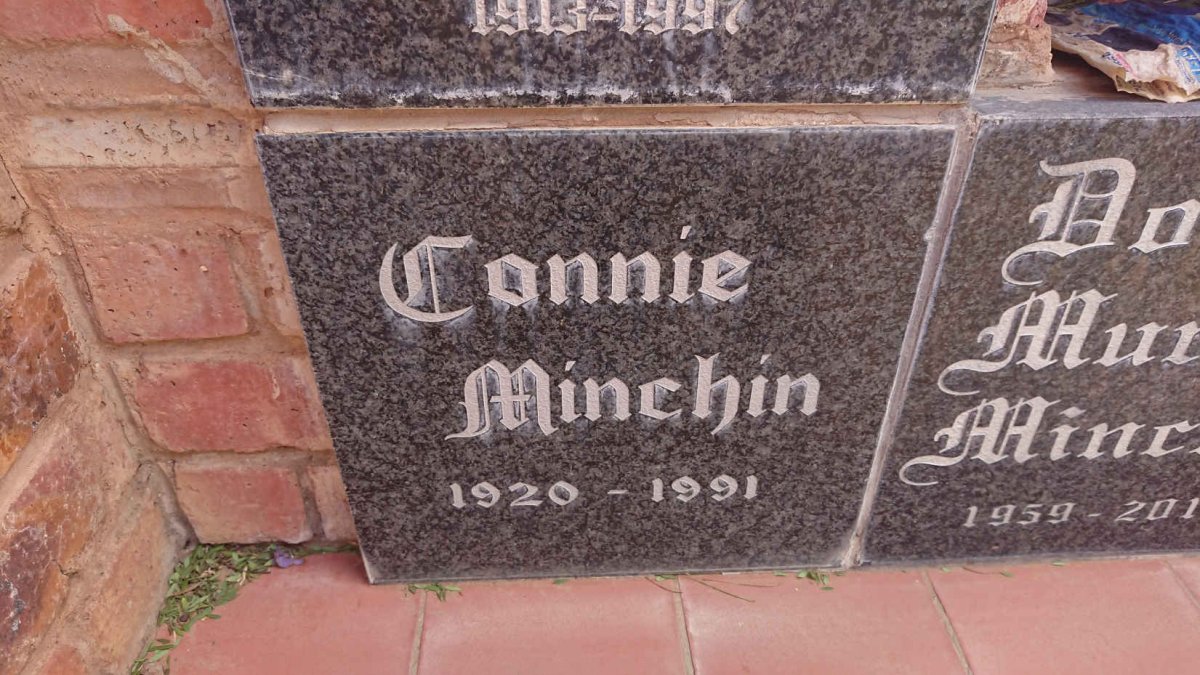 MINCHIN Connie 1920-1991