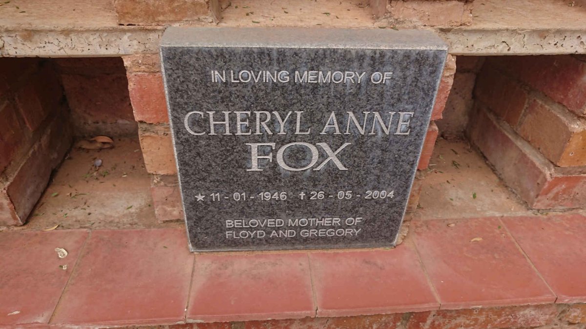FOX Cheryl Anne 1946-2004