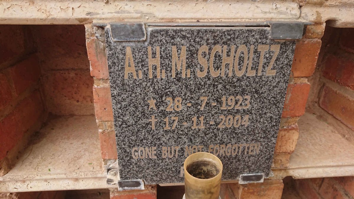 SCHOLTZ A.H.M. 1923-2004