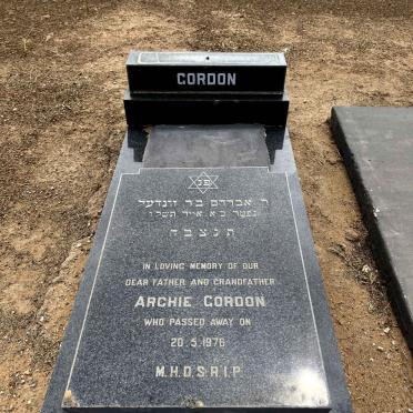 GORDON Archie -1976