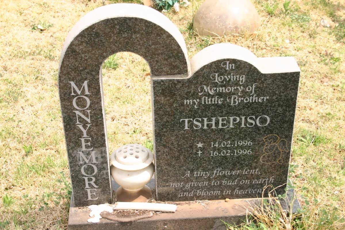 MONYEMORE Tshepiso 1996-1996