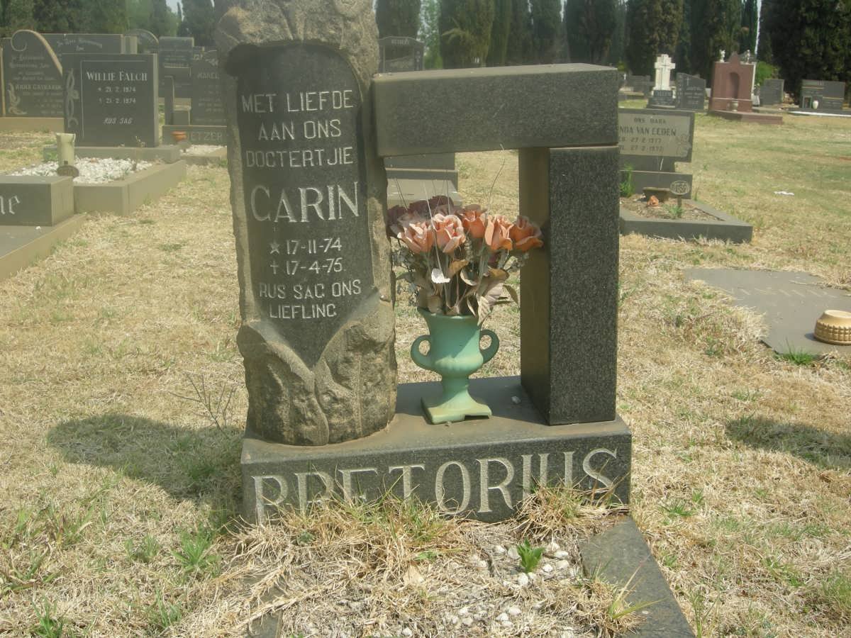 PRETORIUS Carin 1974-1975