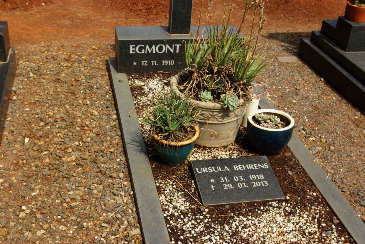 BEHRENS Egmont 1910-2010 &amp; Ursula 1918-2013