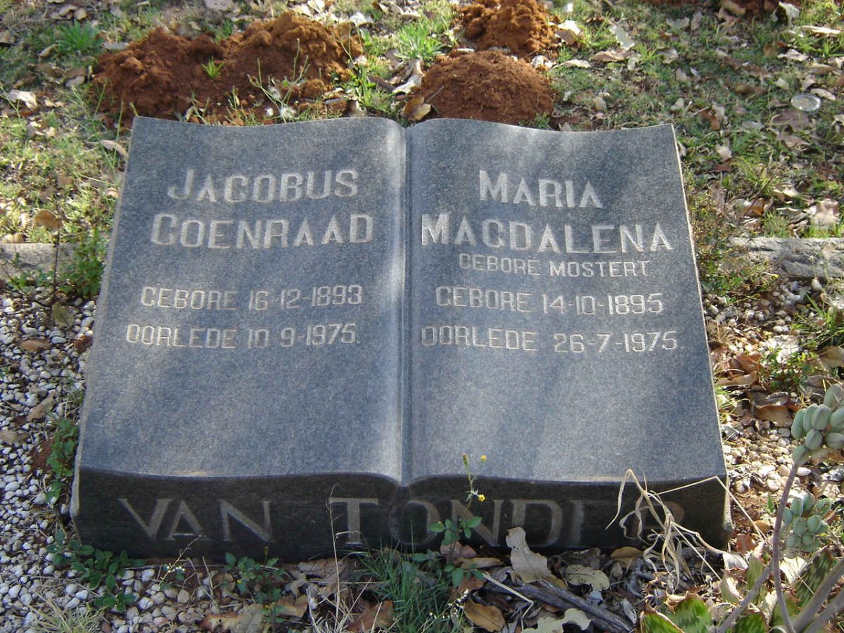 TONDER Jacobus Coenraad, van 1893-1975 &amp; Maria Magdalena MOSTERT 1895-1975