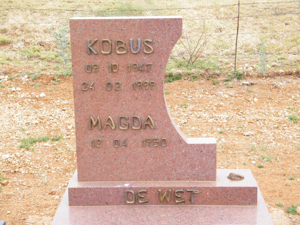 WET Kobus, de 1947-1999 &amp; Magda 1950-