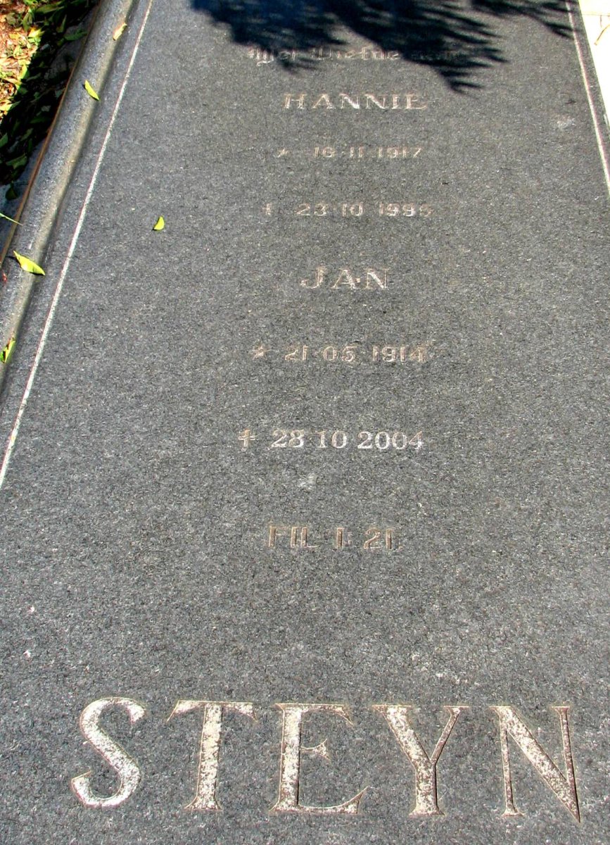 STEYN Jan 1914-2004 &amp; Hannie 1917-1999