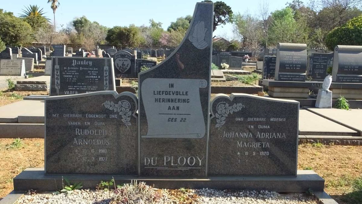 PLOOY Rudolph Arnoldus, du 1910-1977 &amp; Johanna Adriana Magrieta 1920-
