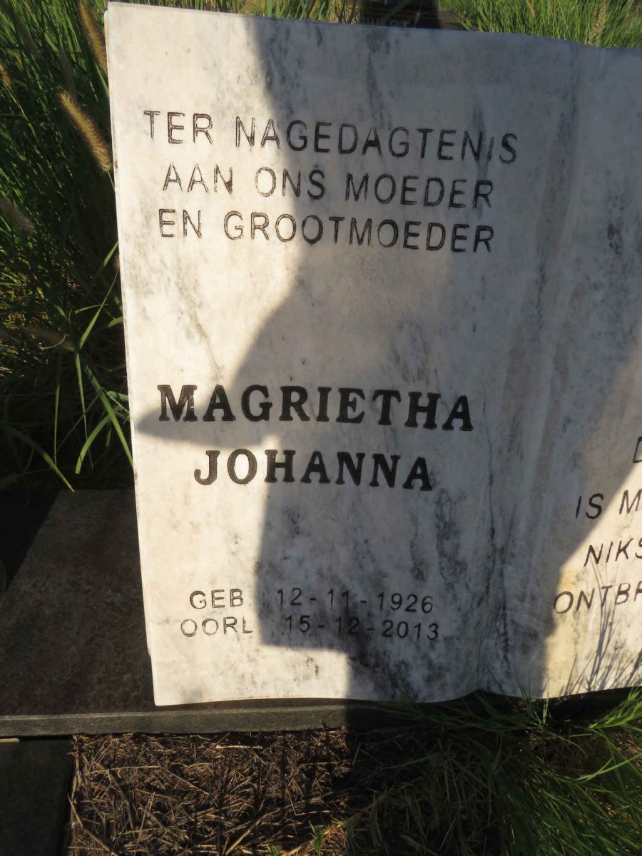 AARDE Abraham Marthysen, van 1918-1978 & Magrietha Johanna 1926-2013_3