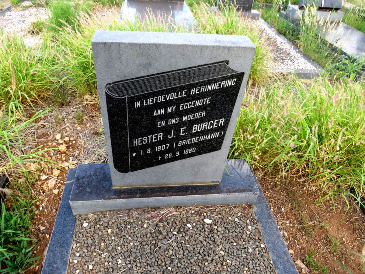 BURGER Hester J.E. nee BRIEDENHANN 1907-1980