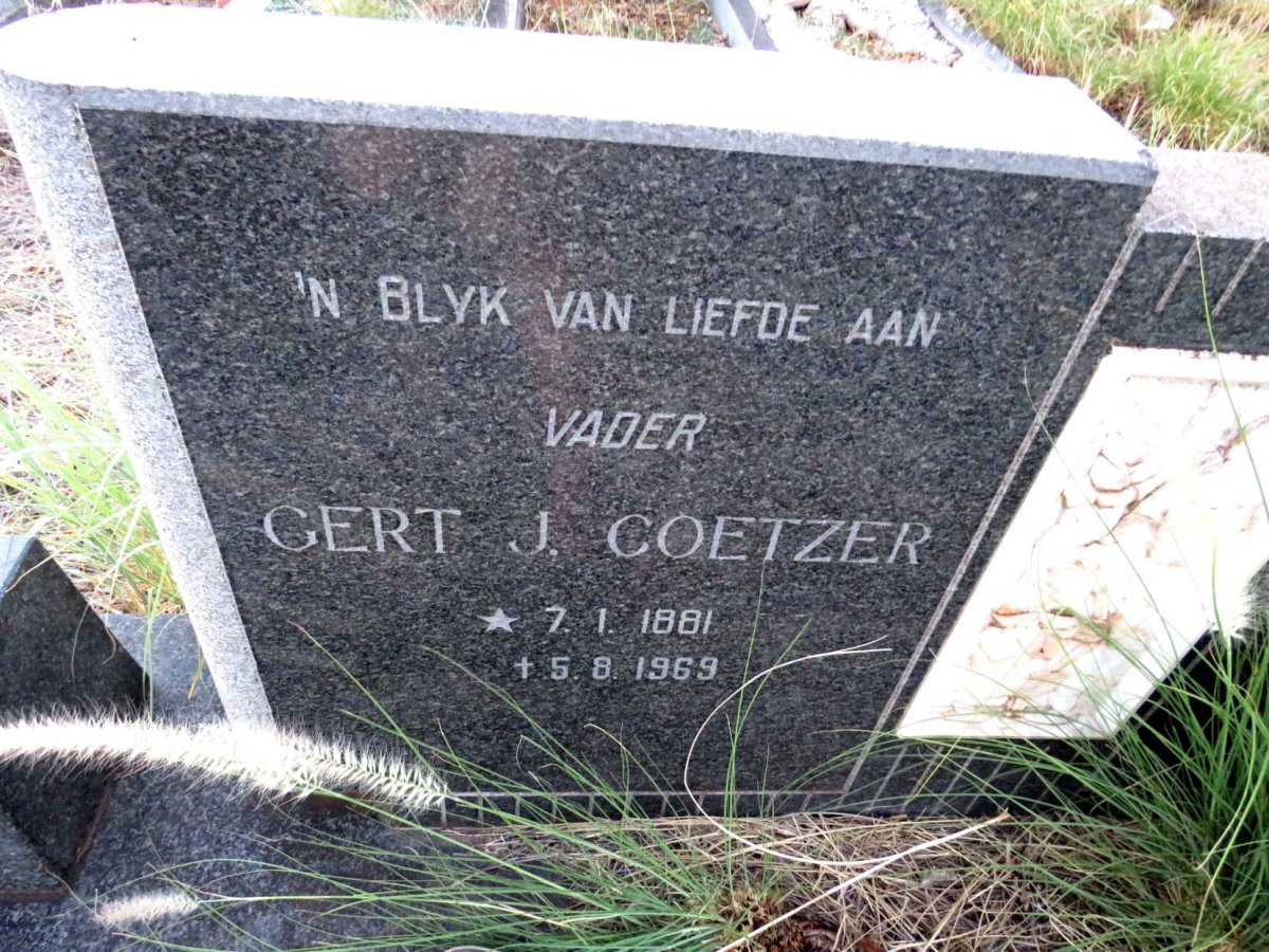 COETZER Gert J. 1881-1969 & Elsie M. 1892-1970_1