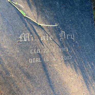 DRY Albert 1909-1975 & Minnie 1913-2002_2