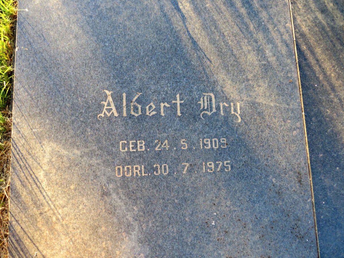 DRY Albert 1909-1975 & Minnie 1913-2002_1