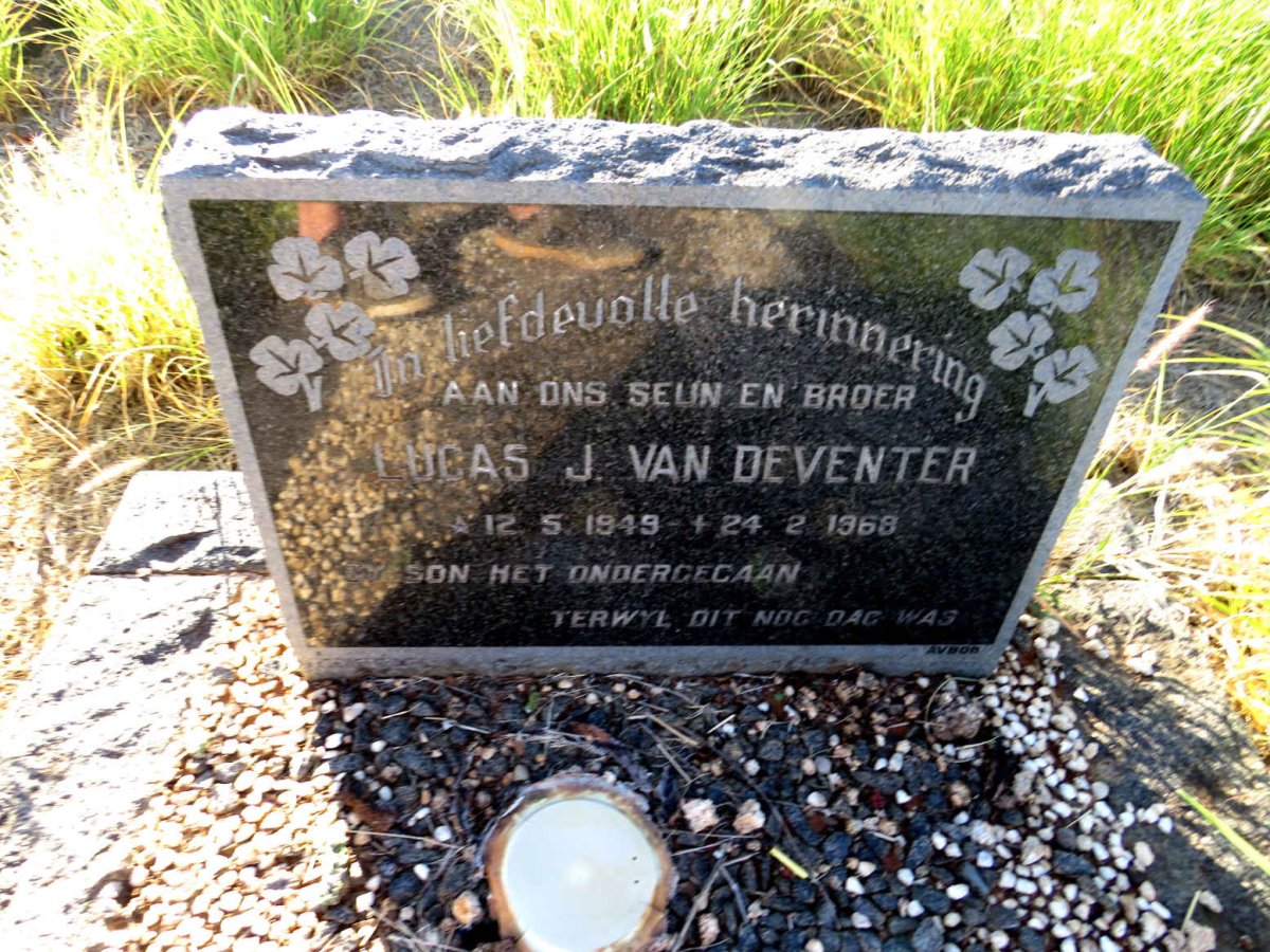 DEVENTER Lucas J., van 1949-1968