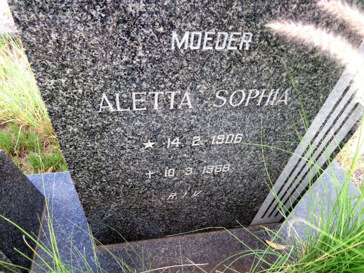 ENGELBREG Willem Izak George 1907-1963 & Aletta Sophia 1906-1968_3