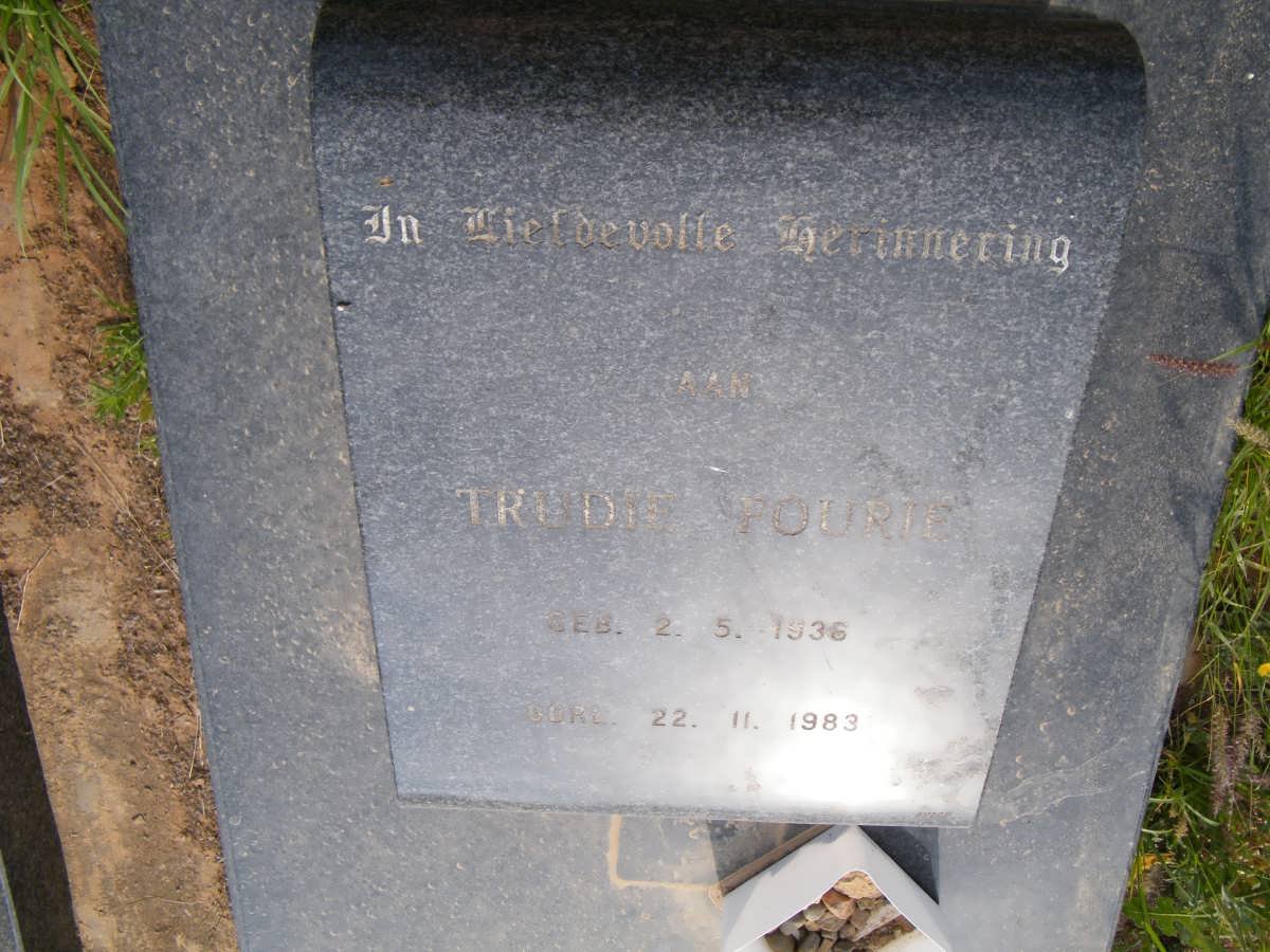 FOURIE Trudie 1936-1983