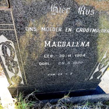 HUYSER Jacobus S. 1899-1969 & Magdalena 1904-1990_3