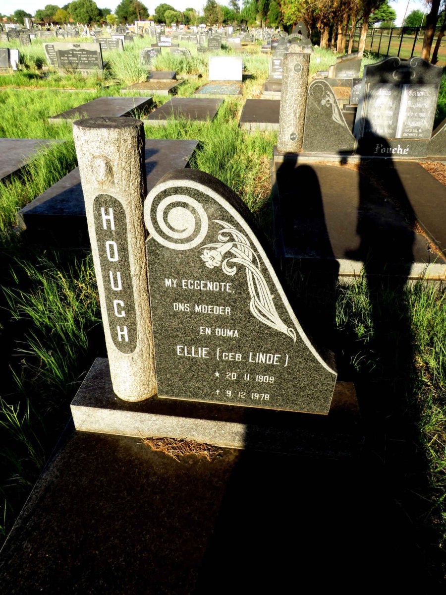 HOUGH Ellie nee LINDE 1909-1978