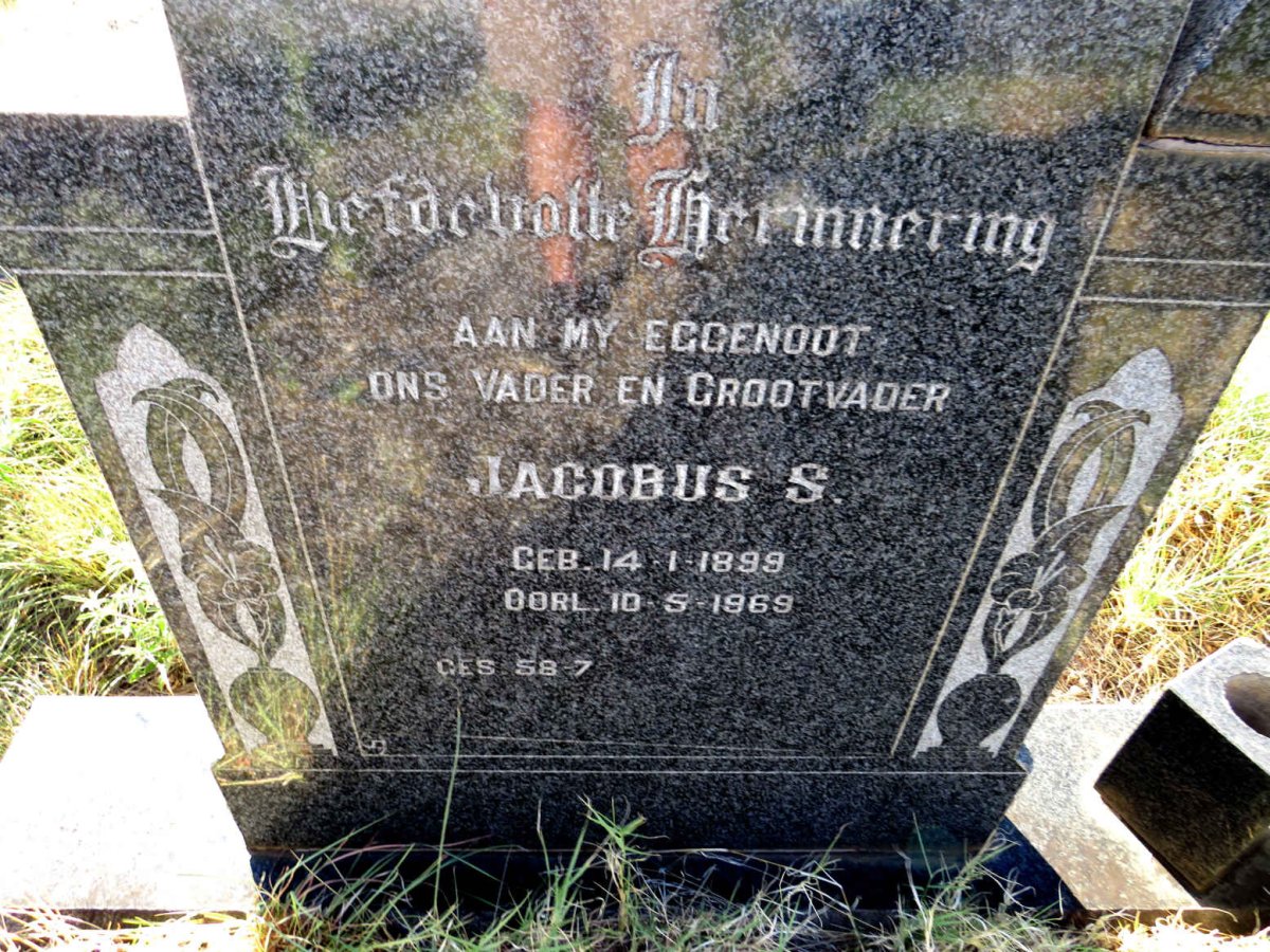 HUYSER Jacobus S. 1899-1969 & Magdalena 1904-1990_2
