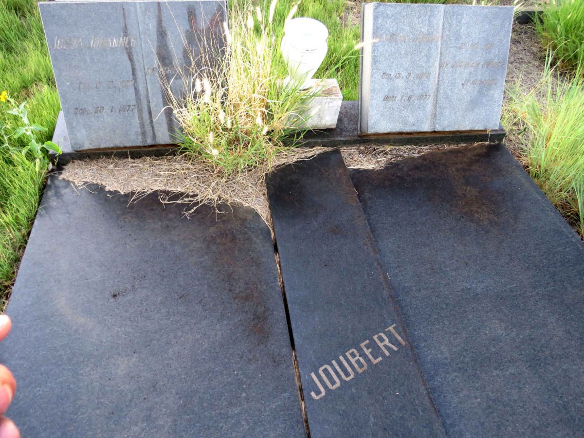JOUBERT Jozua Johannes 1907-1977 & Francina Johanna 1909-1977_1