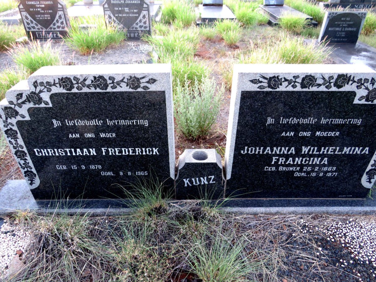 KUNZ Christiaan Frederick 1878-1965 & Johanna Wilhelmina Francina BRUWER 1883-1971