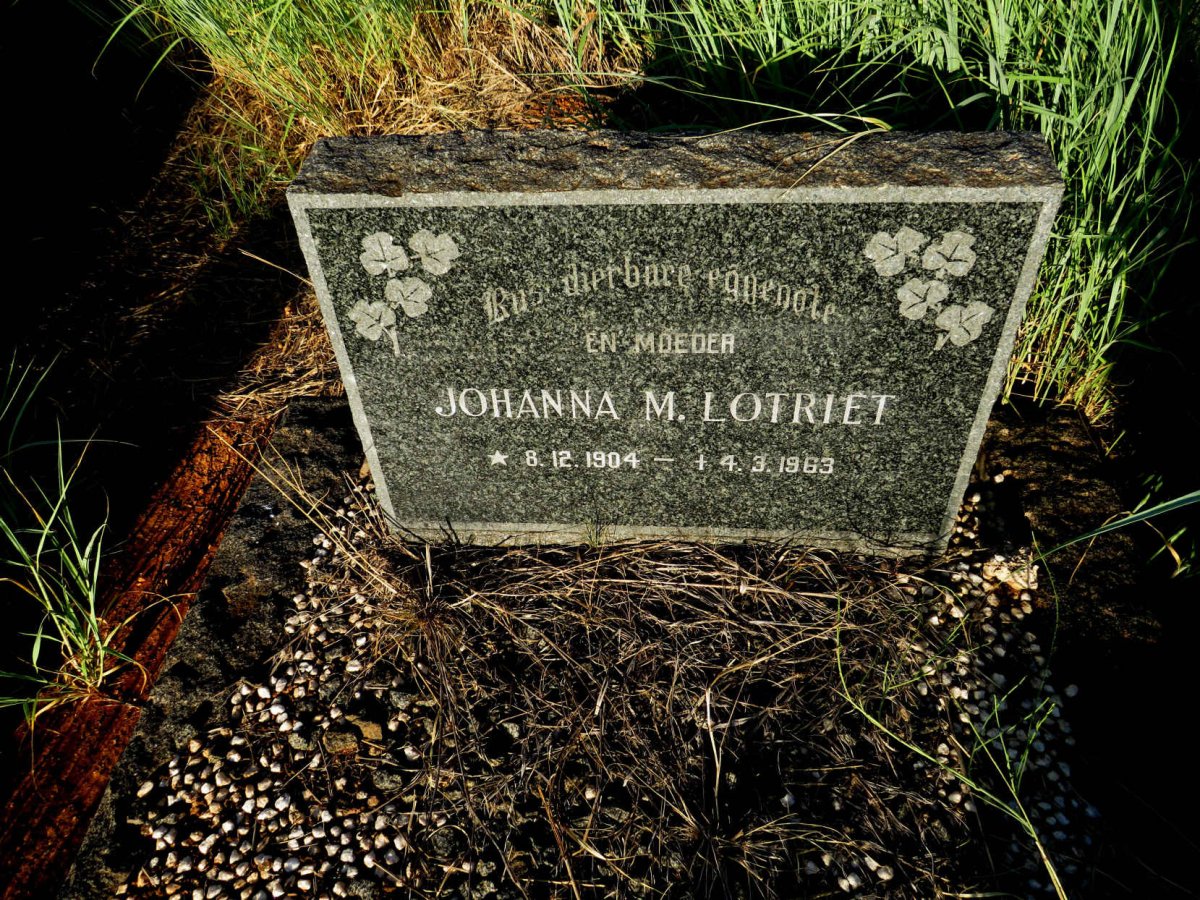 LOTRIET Johanna M. 1904-1963