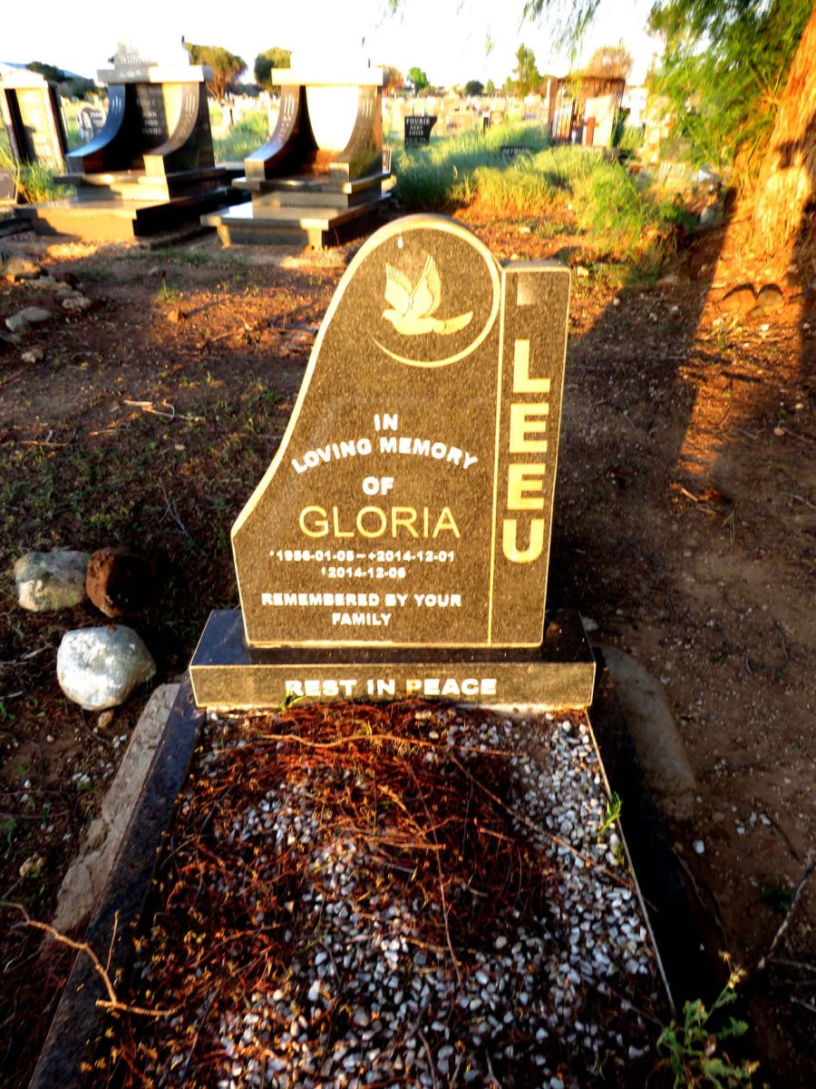 LEEU Gloria 1956-2014