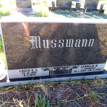 MUSSMANN Louis E.L. 1885-1974 & Cornelia M. HAASBROEK 1895-1982