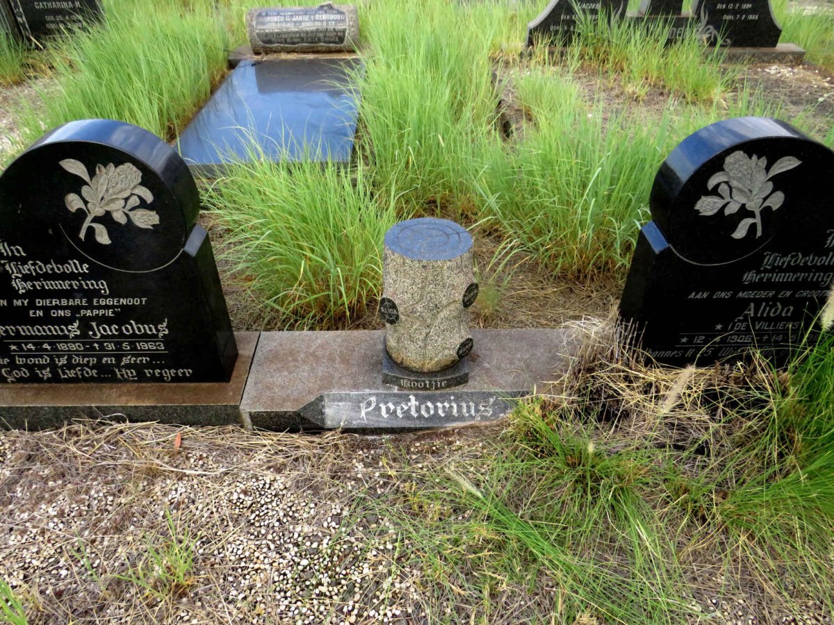 PRETORIUS Hermanus Jacobus 1890-1963 & Alida DE VILLIERS 1906-1969_1