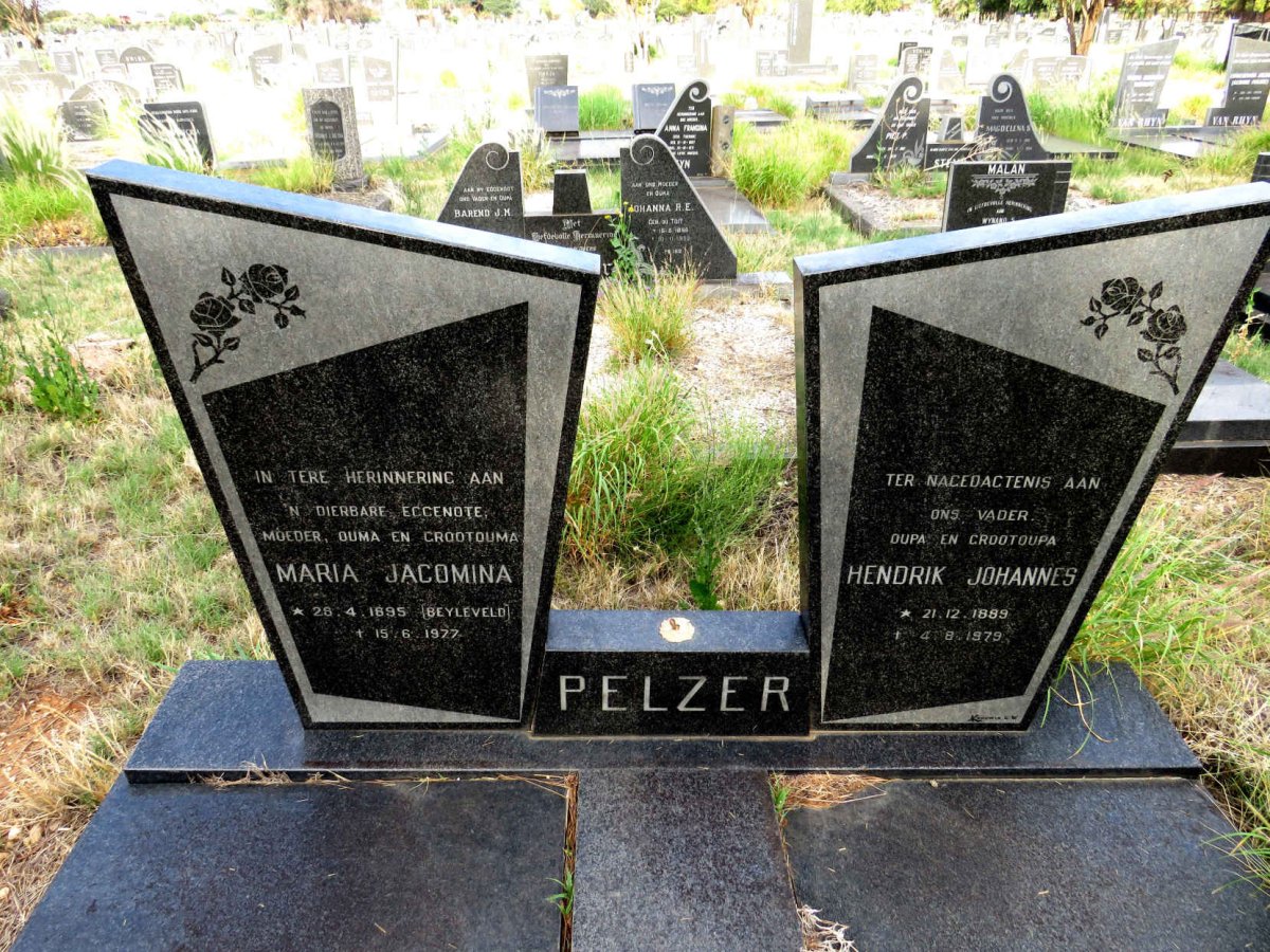 PELZER Hendrik Johannes 1889-1979 & Maria Jacomina BEYLEVELD 1895-1977