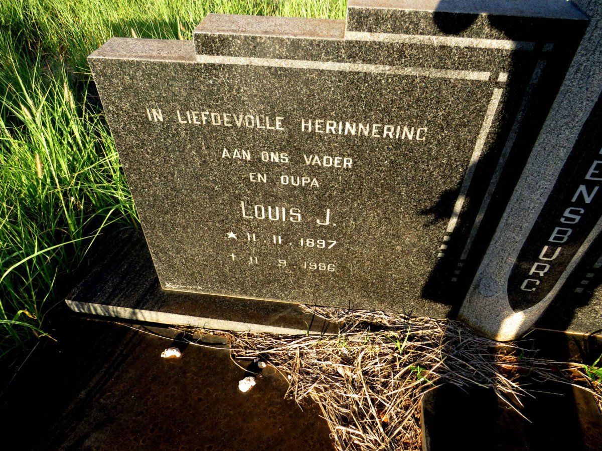 RENSBURG Louis J., J. van 1897-1986 & Gertruida C.J. 1900-1978_2