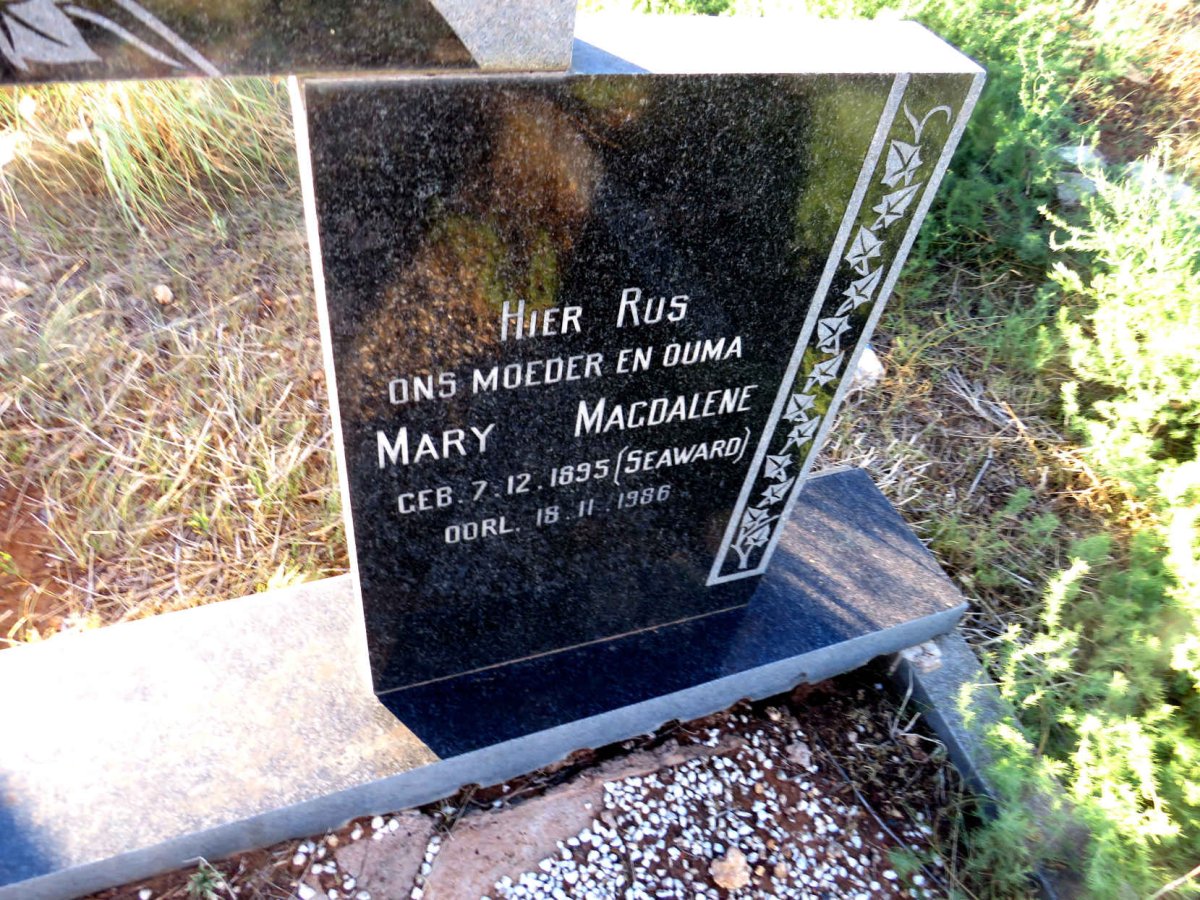 STEYN Hermanus Stephanus 1896-1975 & Mary Magdalene SEAWARD 1895-1986_2