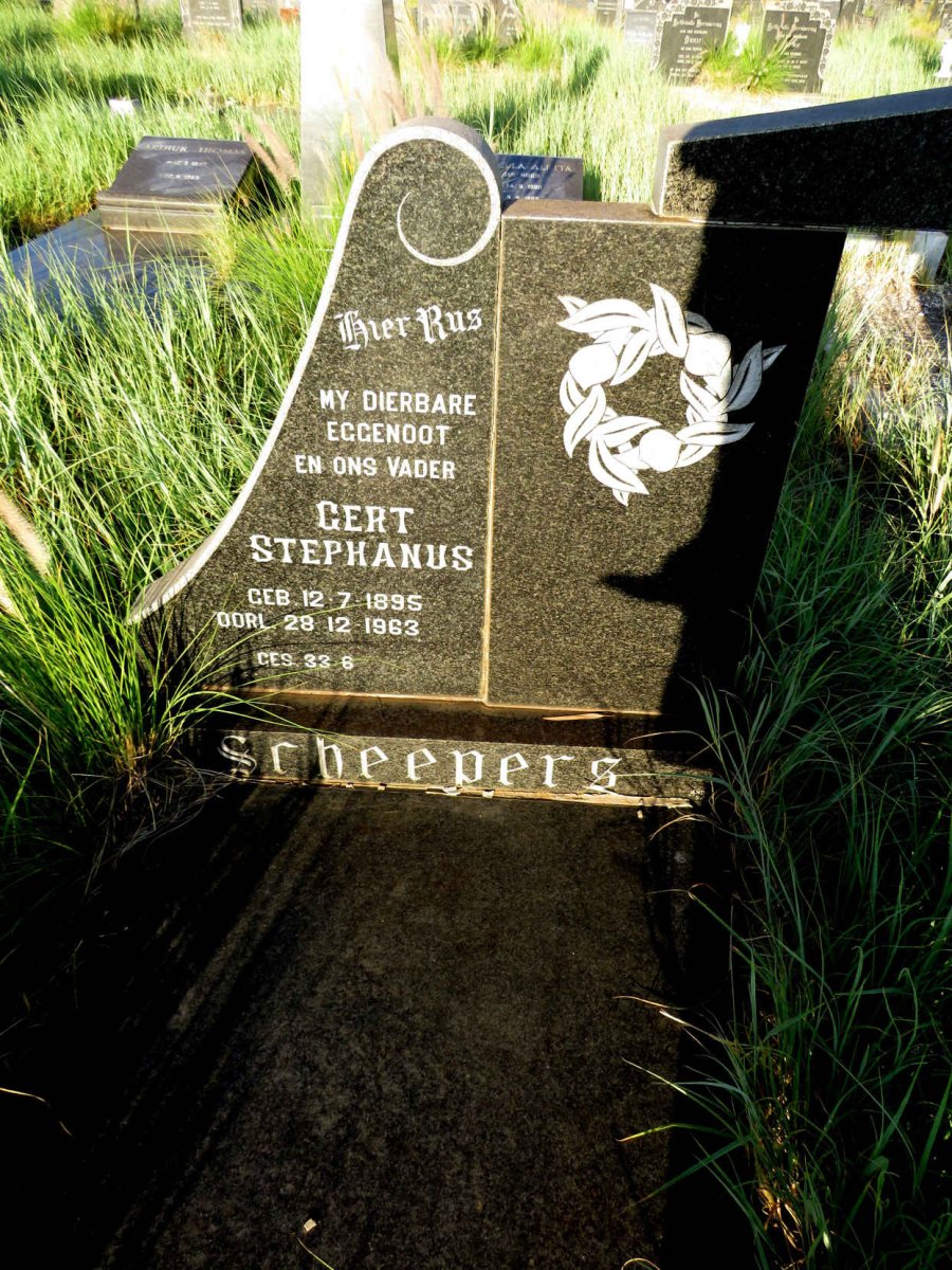 SCHEEPERS Gert Stephanus 1895-1963 & Martha Elizabeth HAASBROEK 1904-1996_1