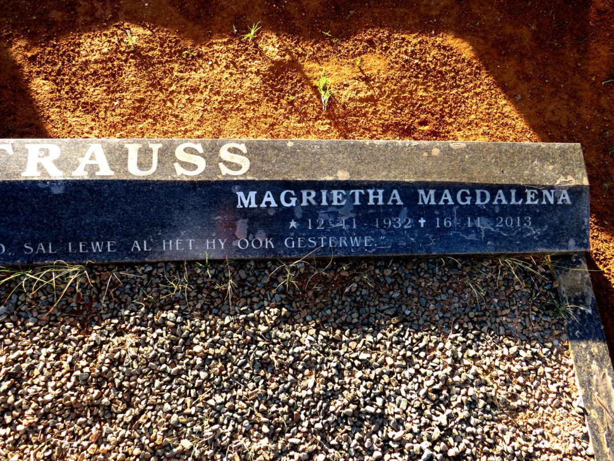 STRAUSS Jacobus Coenradus 1928-1974 & Magrietha Magdalena 1932-2013_2