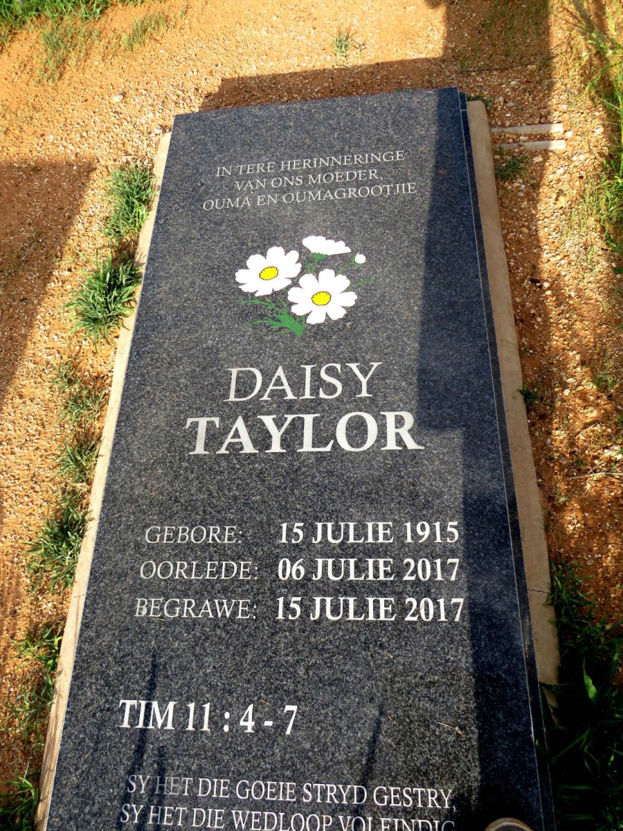 TAYLOR Daisy 1915-2017