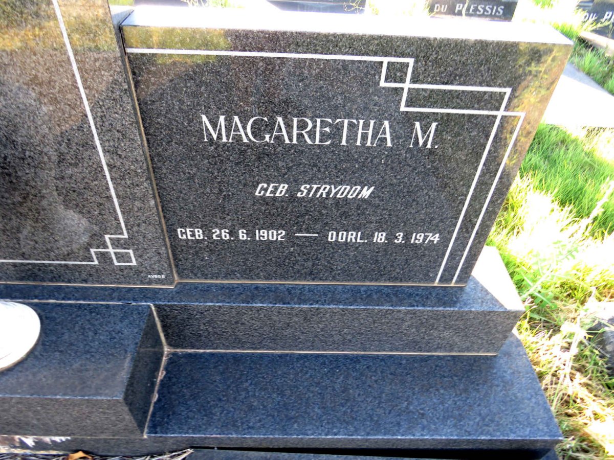 TERBLANCHE Pieter D. 1896-1945 & Magaretha M. STRYDOM 1902-1974_2