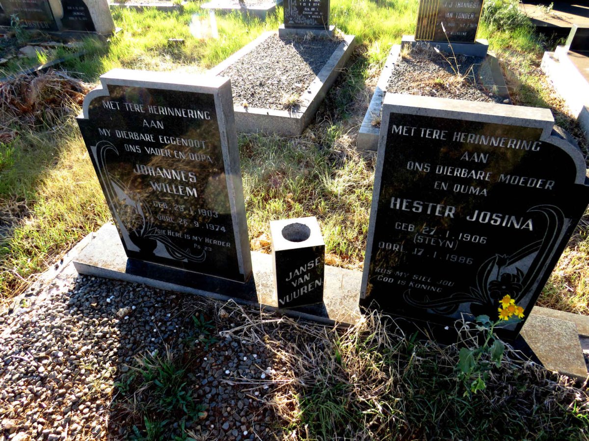 VUUREN Johannes Willem, Janse van 1903-1974 & Hester Josina STEYN 1906-1986
